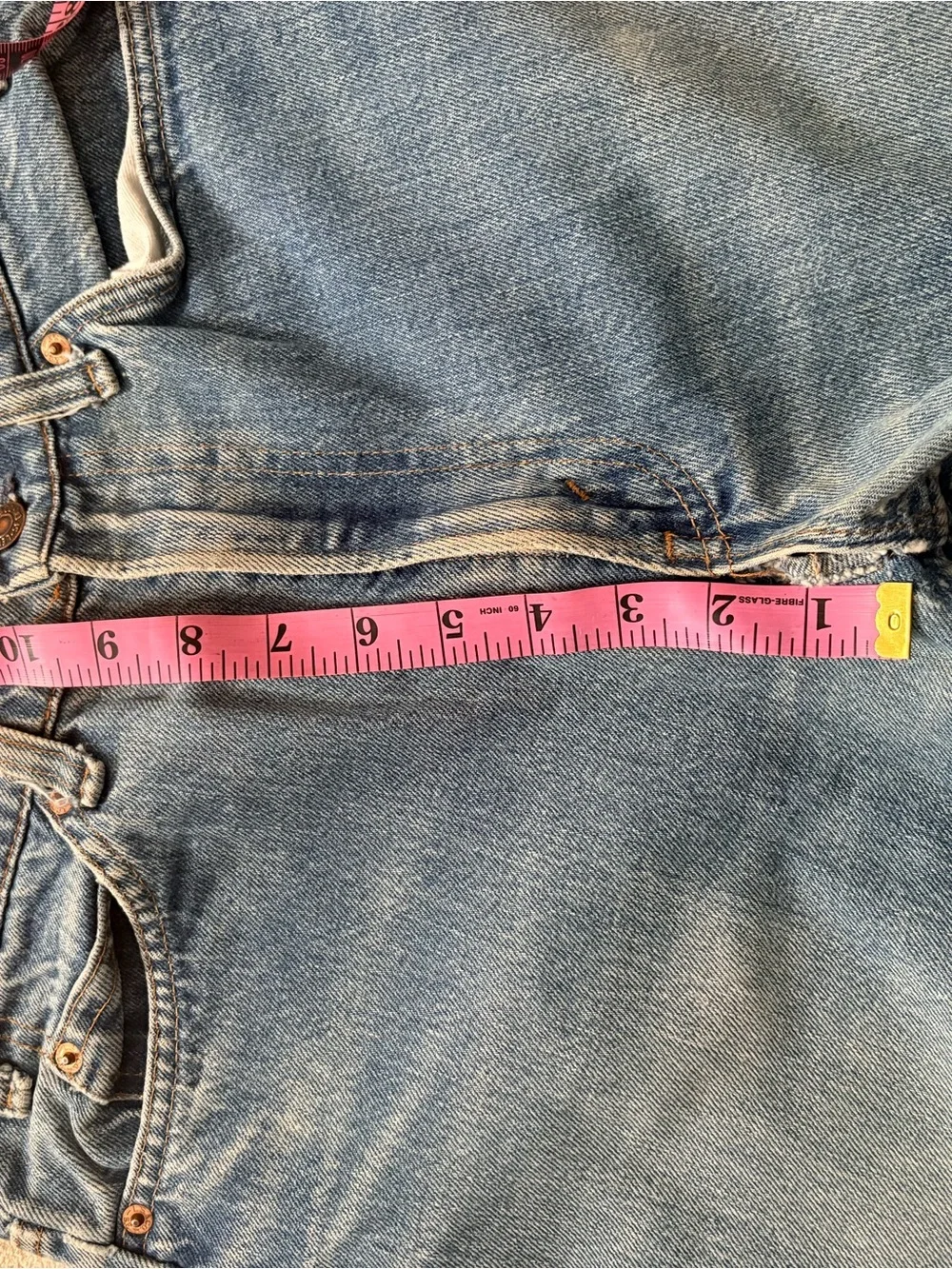 Vintage men’s Levi's Straight-Leg Medium Blue Denim Jeans w rare orange tag